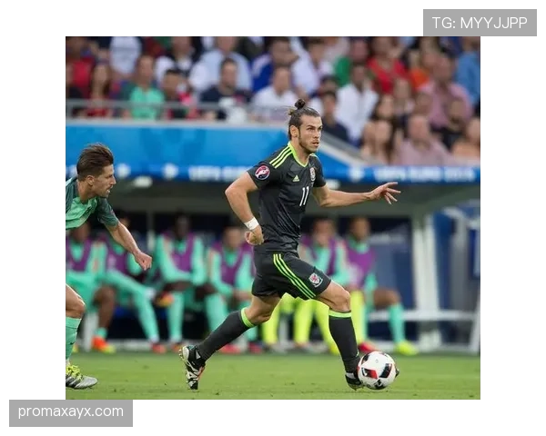 戴维斯国家队状态回暖，出色表现引期待