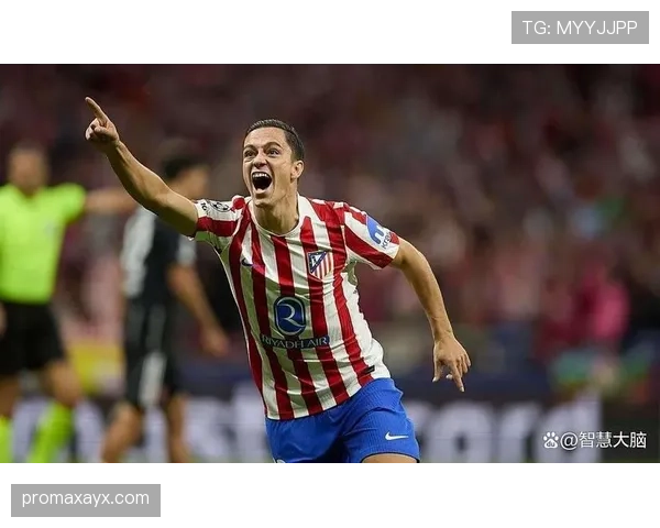 格里兹曼闪耀4-4-2阵型，攻防转换核心助球队表现亮眼